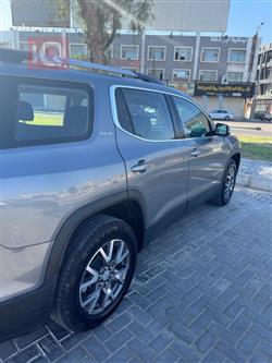 GMC Acadia